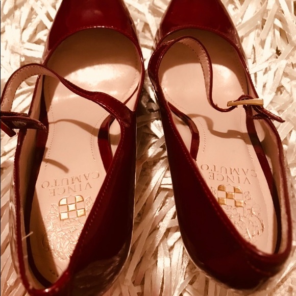 Vince Camuto Caella Patent  Mary Jane Pumps Size 7 - Picture 9 of 9